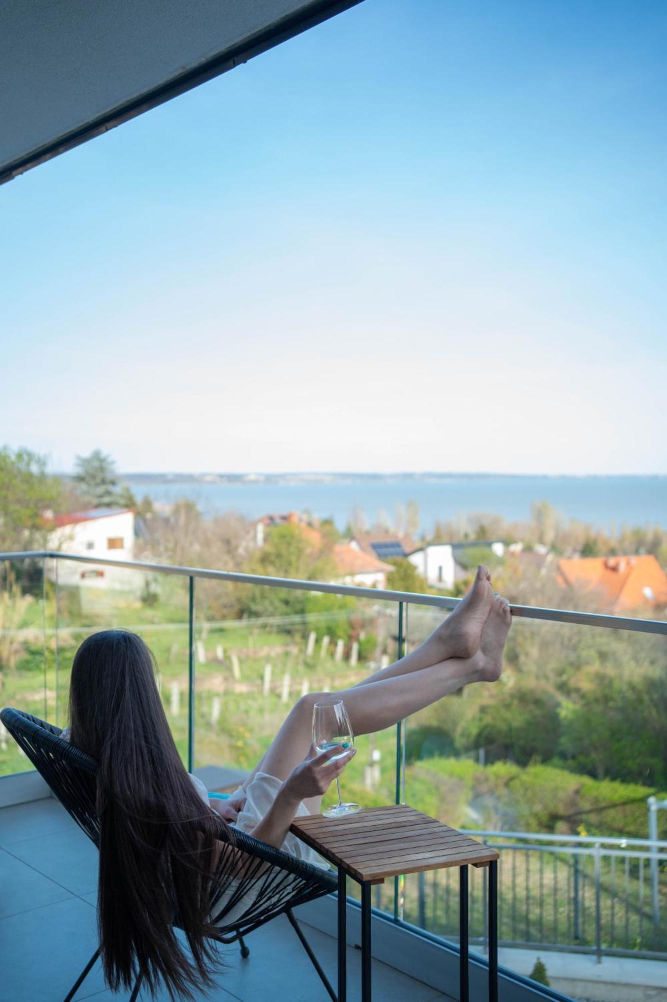 Lake Spirit Boutique Apartments Balatonalmádi Esterno foto