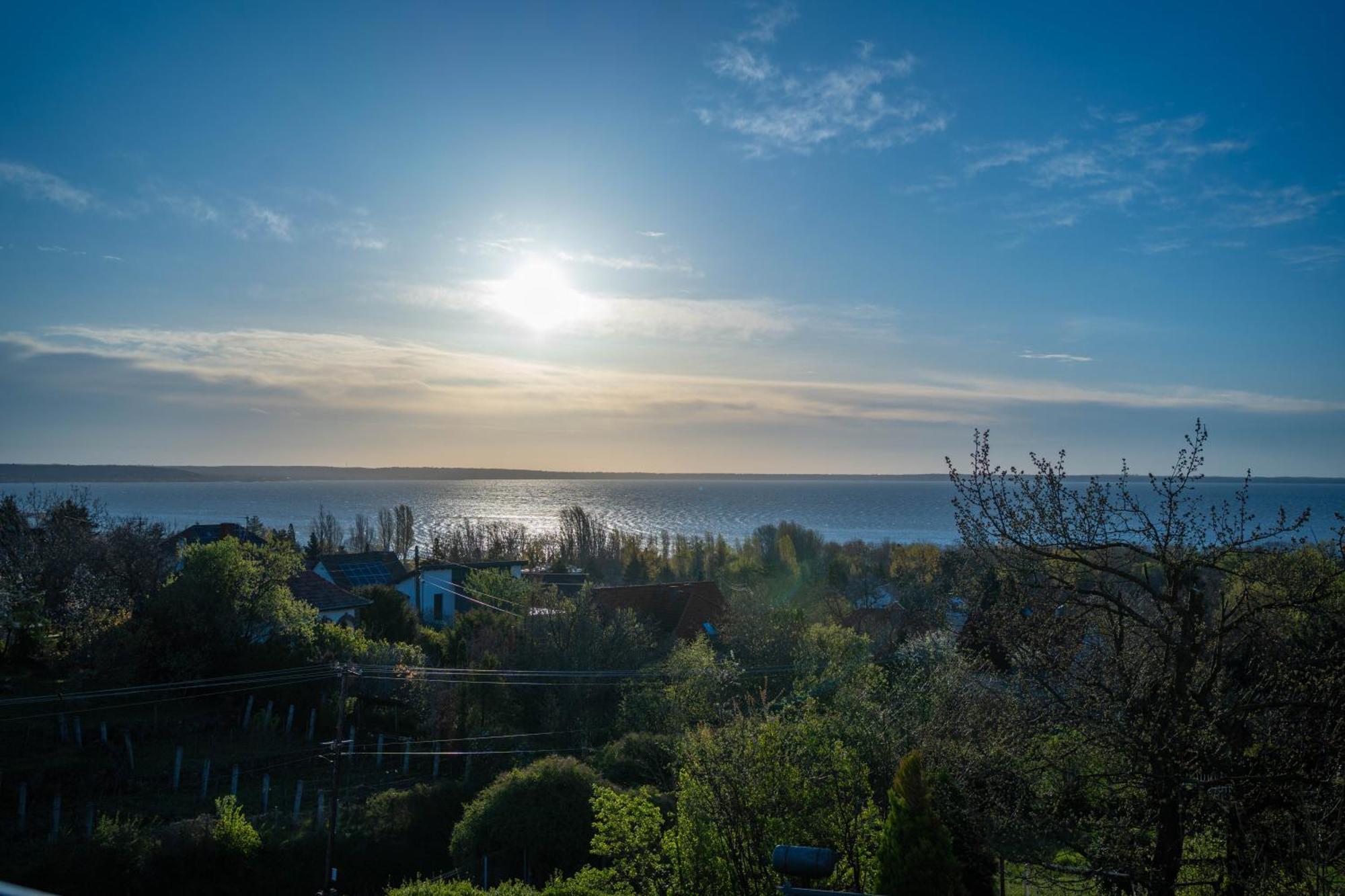 Lake Spirit Boutique Apartments Balatonalmádi Esterno foto