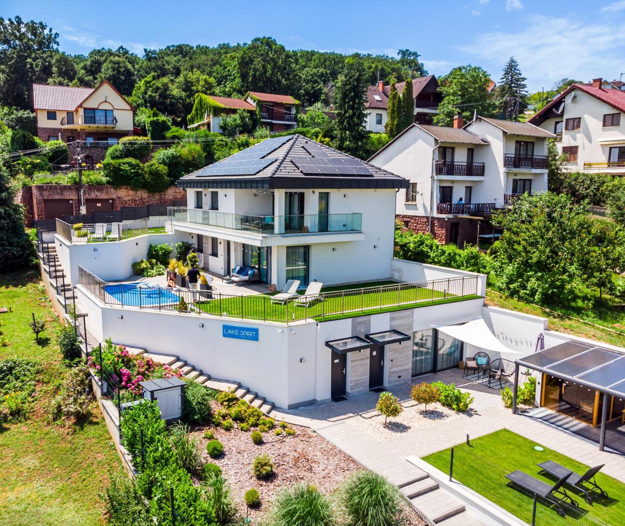 Lake Spirit Boutique Apartments Balatonalmádi Esterno foto